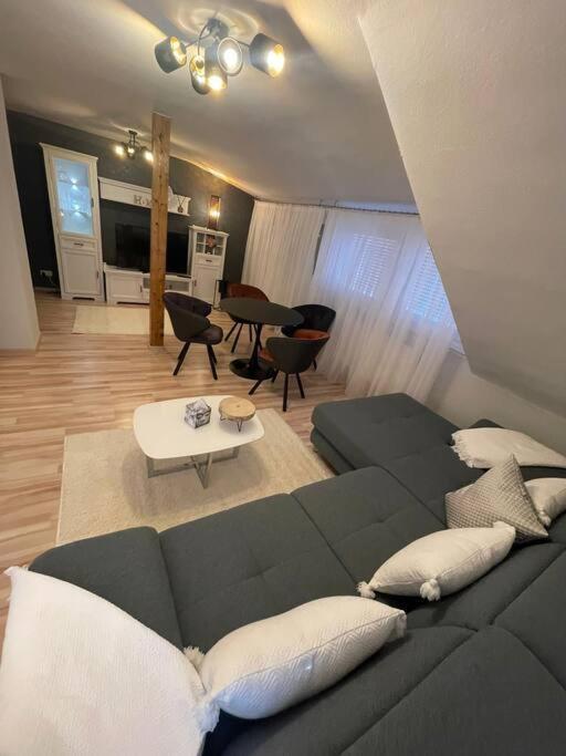 Ferienwohnung Marie Рюдесхайм ам Рейн Екстериор снимка